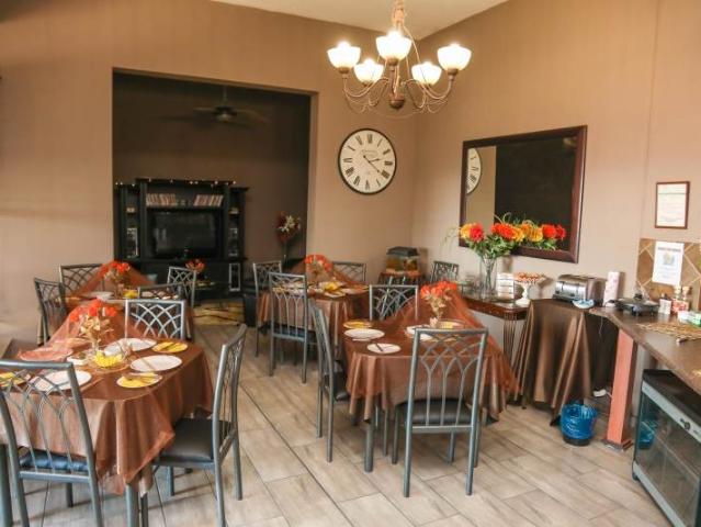 10 Bedroom House in Sinoville