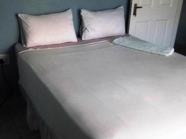 10 Bedroom House in Tasbet Park