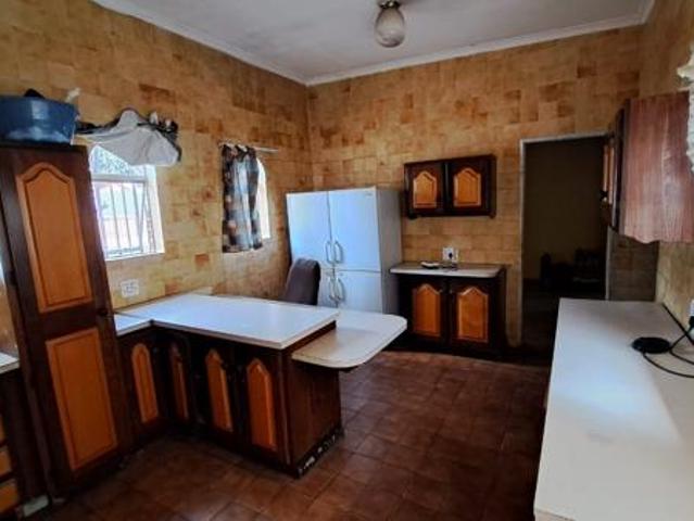 10 Bedroom House in Vanderbijlpark SE7
