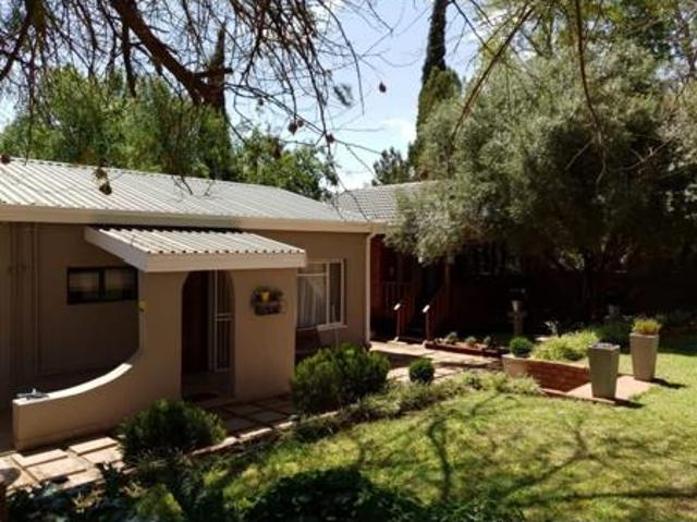 10 Bedroom House in Warrenton