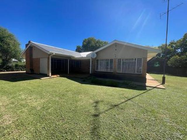 10 bedroom student house for rent