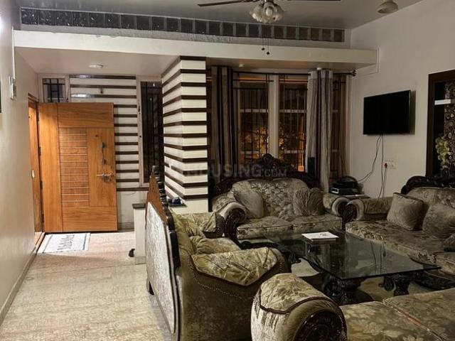 10 BHK Independent House in Basaveshwara Nagar for resale Bangalore. The reference number is 15425828