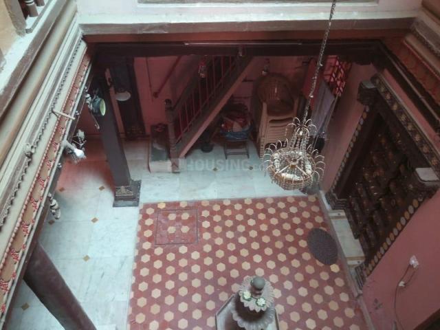 10 BHK Independent House in Kalupur for resale Ahmedabad. The reference number is 9171949