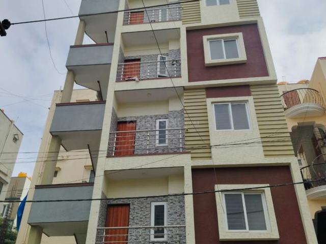 10 BHK Independent House in HSR Layout for resale Bengaluru. The reference number is 18848669