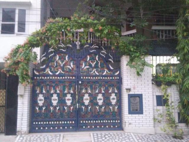 10 BHK Independent House in Sector 14 for resale Gurgaon. The reference number is 20659099
