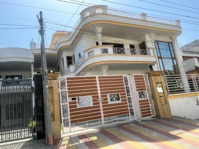 10 BHK Independent House in Sector 70 for resale Mohali. The reference number is 14262401