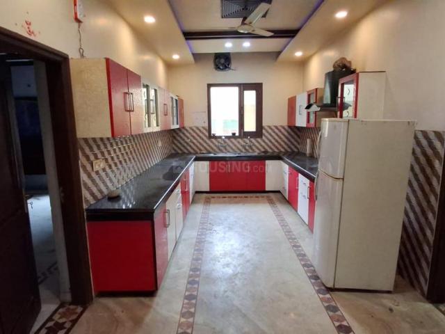 10 BHK Independent House in Silver City Extension for resale Zirakpur. The reference number is 20327484
