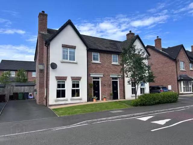 10 Blaris Drive