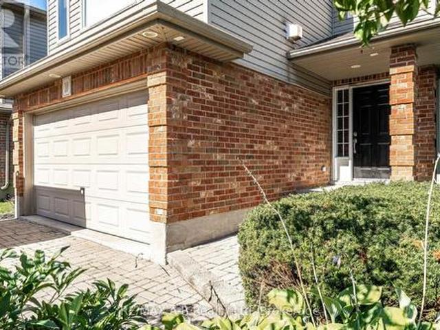 10 Buckingham Drive, Stratford, ON, N5A 7Z9 house for sale | Listing ID X13723 | Royal LePage