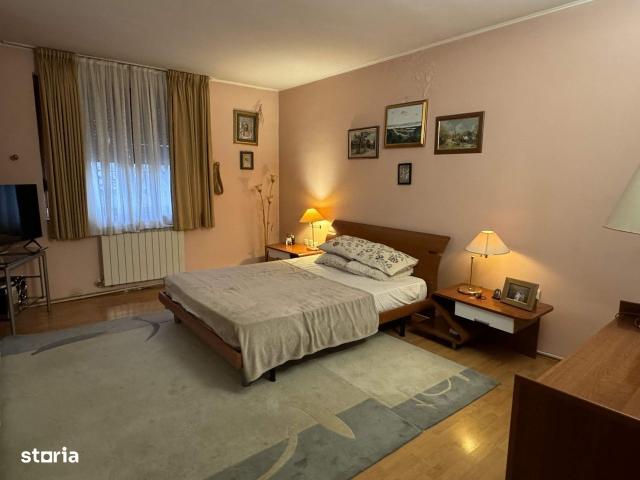 10 Camere, casa de vanzare Olt judet, Valcea Tunari 8578 •