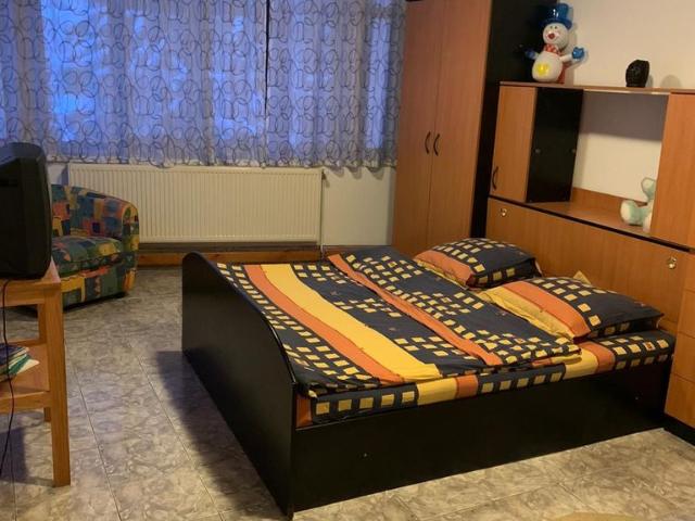 10+ Camere, casa de vanzare Brasov judet, Strada Plaiesilor 8377 •