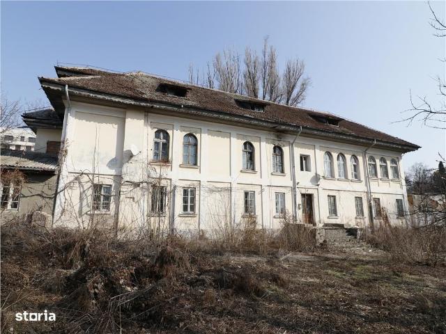 10+ Camere, casa de vanzare Iasi judet, Tatarasi Nord 4422 •