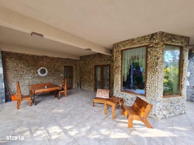 10+ Camere, casa de vanzare Prahova judet, Comarnic 7154 •