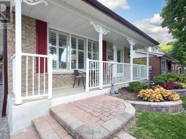 10 Calais Street, Whitby, ON, L1N 5M1 house for sale | Listing ID E13532 | Royal LePage