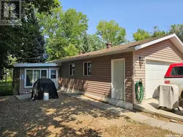 #10 Carefree Park, Bone Creek Rm No. 108, SK, S0N 2N0 house.