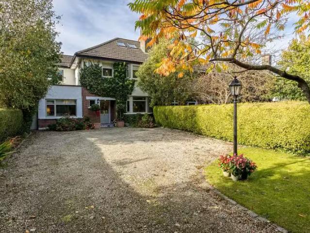 10 Castleview Park, Malahide, Co. Dublin, K36HW58 is for sale