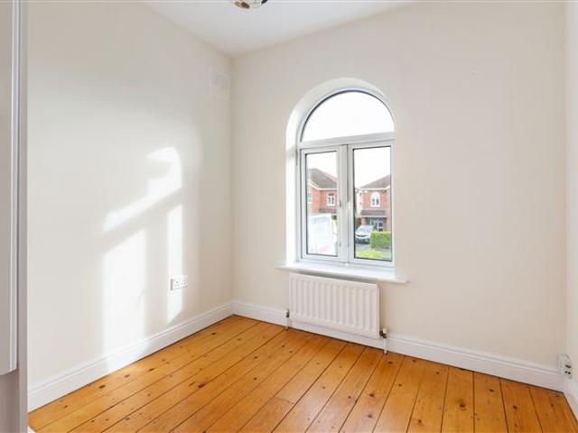 10 Charnwood Dale, Clonsilla, Dublin 15 Sherry FitzGerald Castleknock 4908 MyHome. Ie Residential