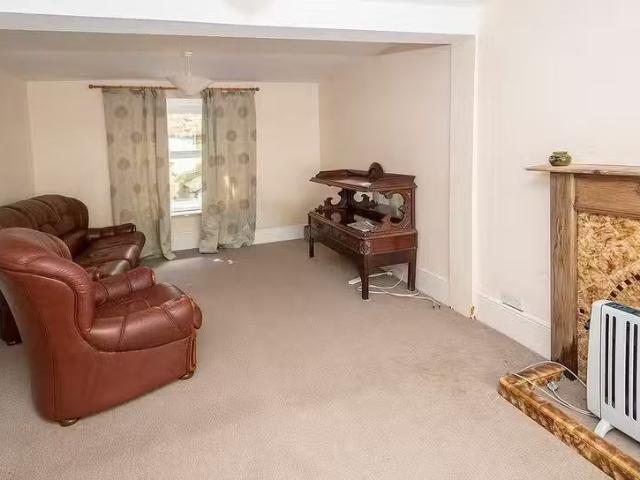 10 Church Street, Cappoquin, Co Waterford, P51R5P0 is for sale