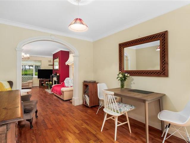 10 Corbally Park, Citywest, County Dublin Ray Cooke Auctioneers 4919 MyHome. Ie Residential