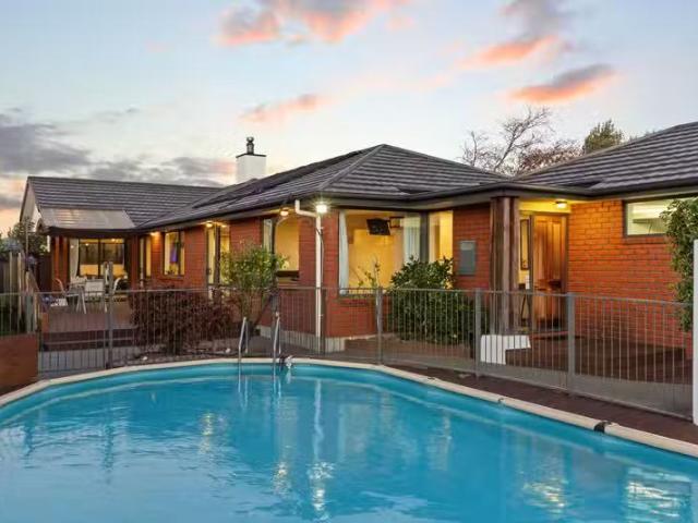 10 Courtfield Close, Parklands, NZ 8083 House Sold