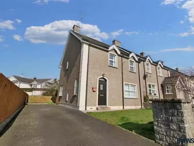 10 Cluain Ghlas Crescent