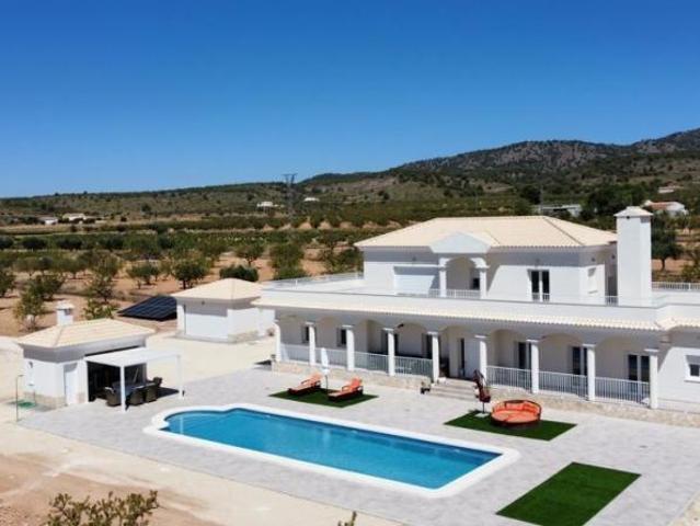 10 Dormitorio Casa Pinoso Spanien LS89675461