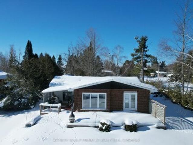 10 Ewen Street