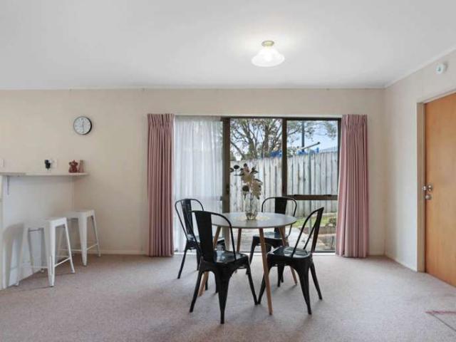 10 Evergreen Rise, New Lynn, Waitakere City
