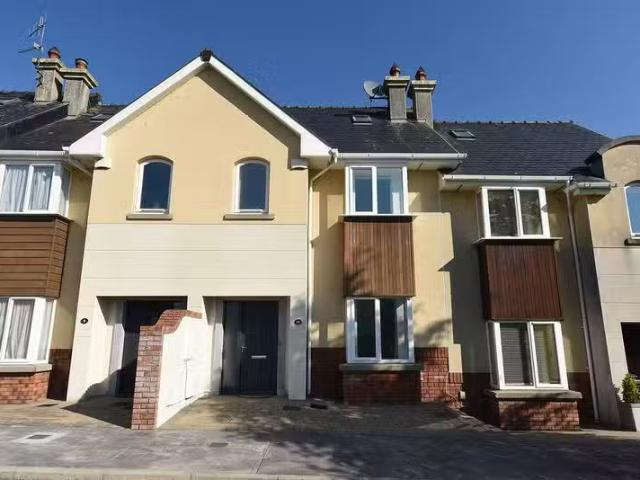 10 Fern Drive, Castle Heights, Carrigaline, Cork