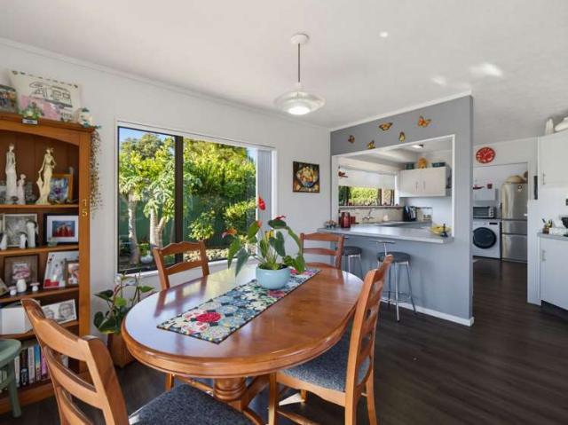 10 Fern Grove, Taradale, Napier City