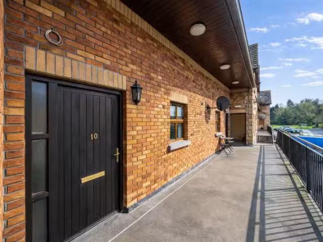 10 Glasson Lodge, Prospect Woods, Longford, N39 E1X3