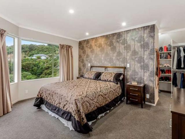 10 Glengavel Grove, Papakowhai, Porirua City