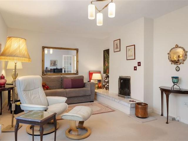 10 Grange Wood, Rathfarnham, Dublin 16 DNG Rathfarnham 4921 MyHome. Ie Residential