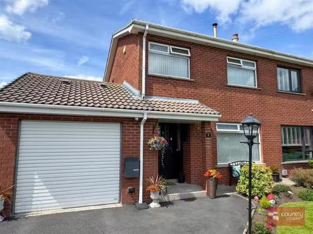 10 Grange Valley Green