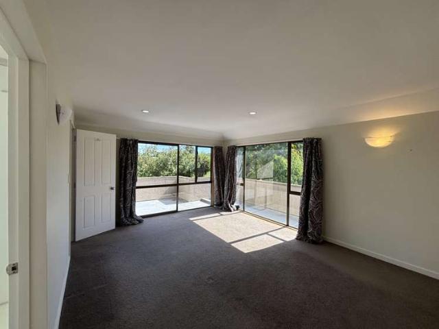 10 Hatfield Place, Avonhead, Christchurch City