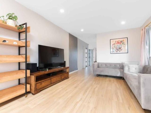 10 Hea Road, Hobsonville