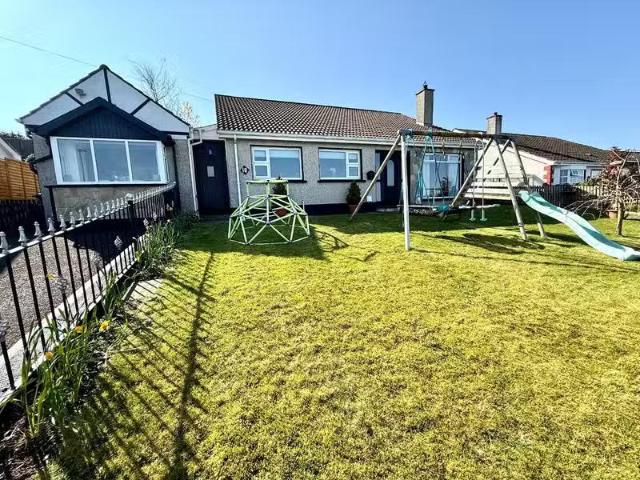 10 Iveagh Park
