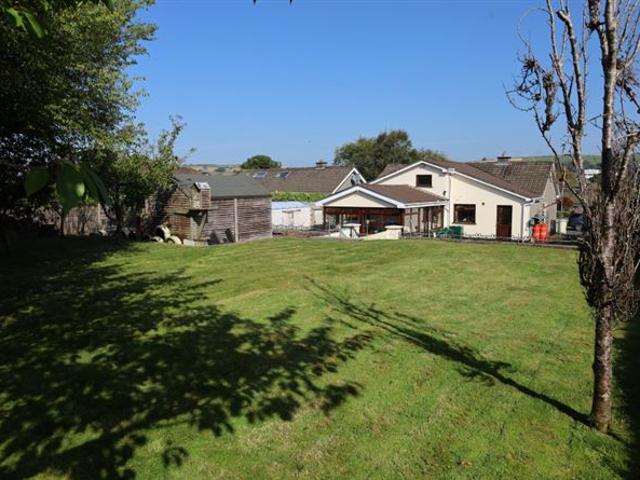 10 Ivy Circle, Muskerry Estate, Ballincollig, Cork Bowe Property Ballincollig 4935 MyHome. Ie Residential