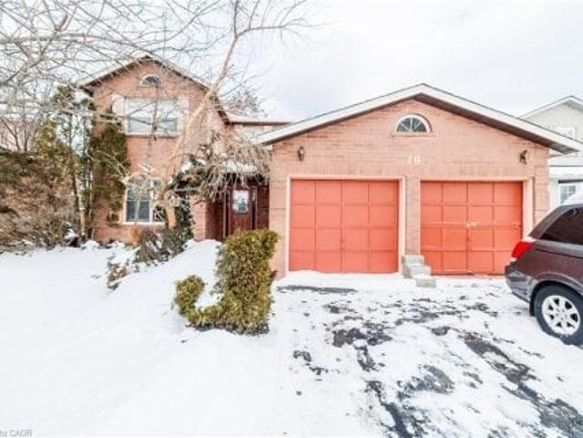 10 Jeanette Avenue