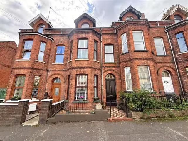 10 Jubilee Avenue