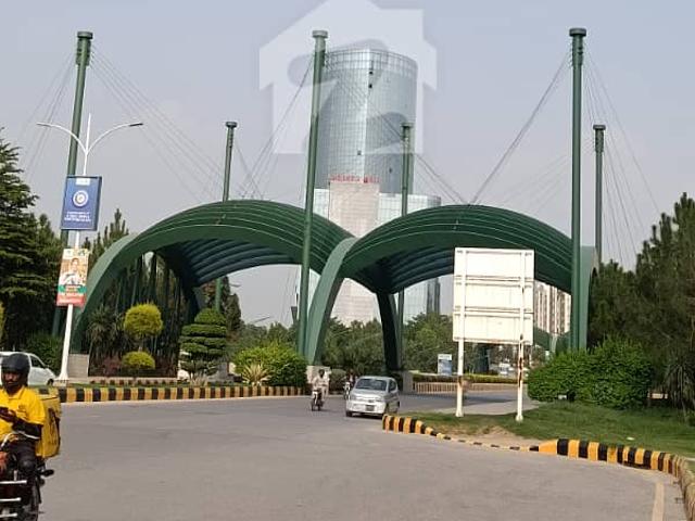 10 Kanal Farmhouse Plot for Sale Gulberg Green D Block
