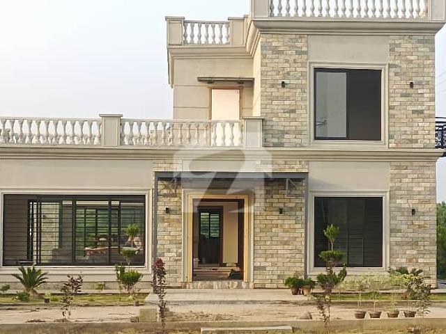 10 Kanal Fully Furnished Farm House