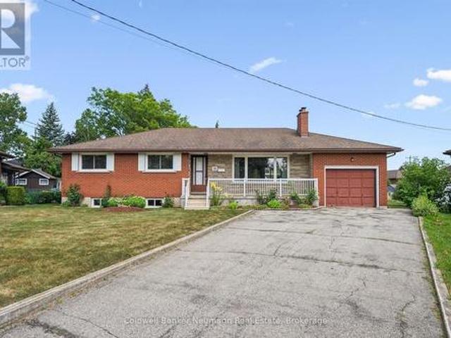 10 Kara Lee Court, Guelph St. George'S, ON, N1E 4P2 house for sale | Listing ID X13592 | Royal LePage