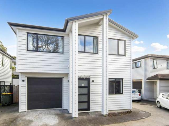 10 Korowha Place, New Lynn, Waitakere City