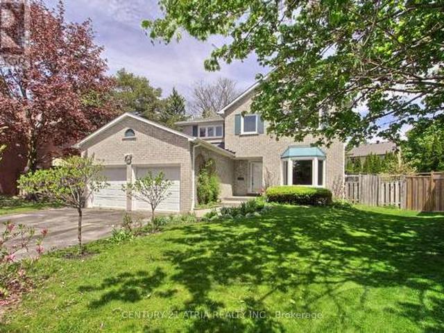 10 Laurwood Court, Aurora, ON, L4G 5C2 house for sale | Listing ID N13155 | Royal LePage