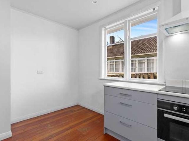 10 Leaside Lane, Glen Innes, Auckland City
