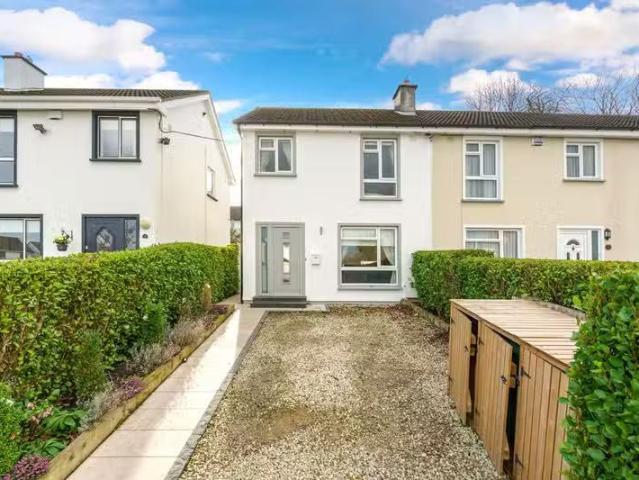 10 Llewellyn Grove, Rathfarnham, Ballinteer, Dublin 16, D16E62.
