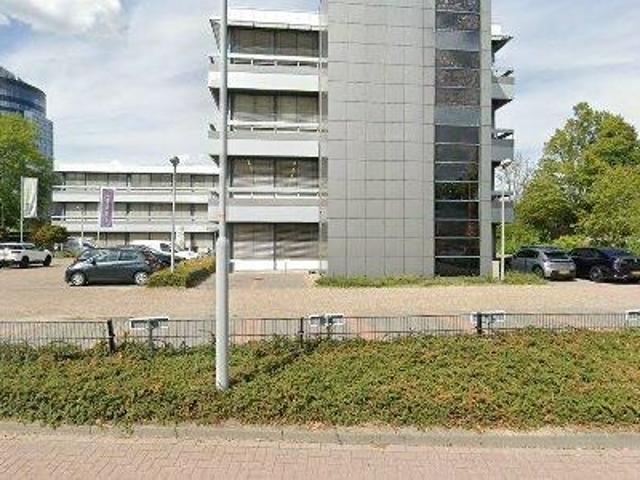 10 m2 office space for rent in Tiel
