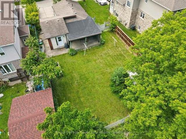 10 Macville Avenue, Kitchener, ON, N2K 1T1 house for sale | Listing ID X13592 | Royal LePage