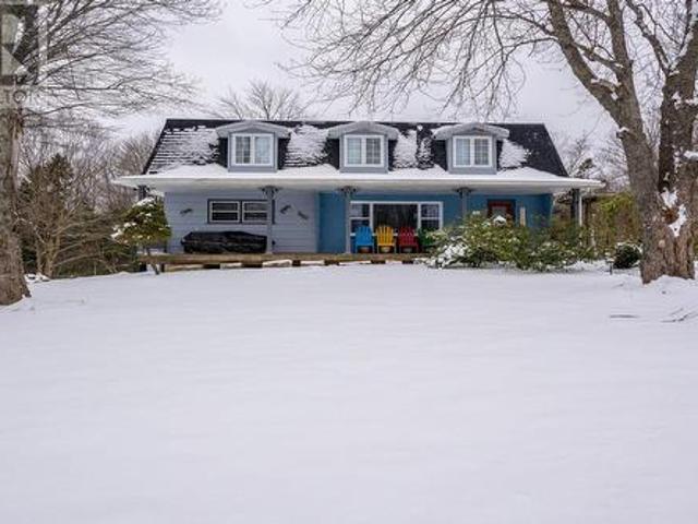 10 Maple Grove Ave. Lower Sackville, NS, B4C 2G9 house for sale | Listing ID 202502 | Royal LePage